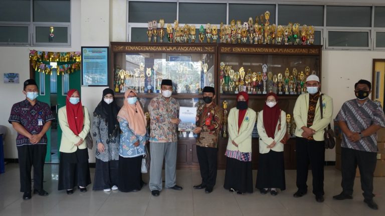 penyerahan mahasiswa ppl